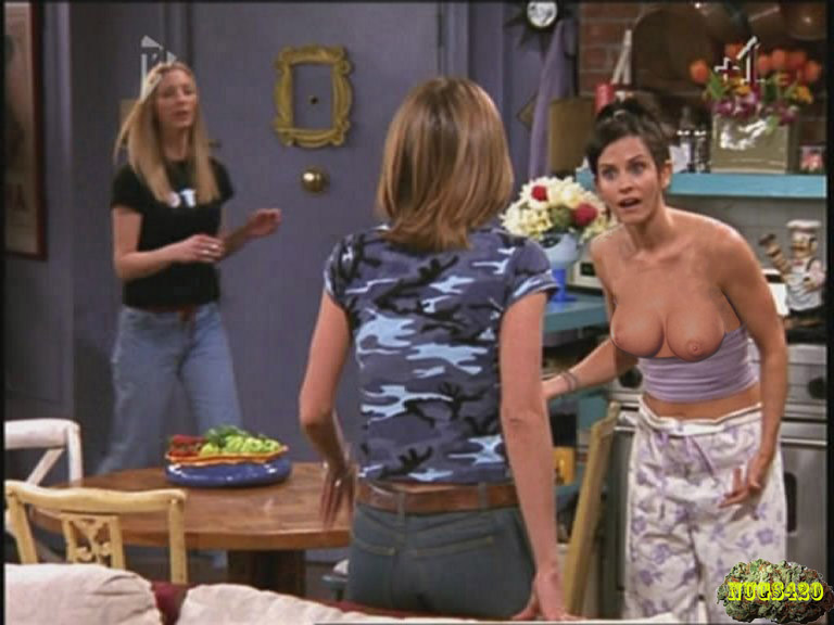 Post 1890604 Courteney Cox Fakes Friends Jennifer Aniston Lisa Kudrow Monica Geller Nugs420