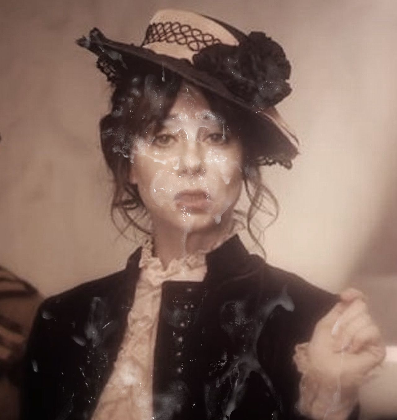 Post 2792671 Drunkhistory Elizabethbisland Fakes Journalism Natashaleggero Threetoone 