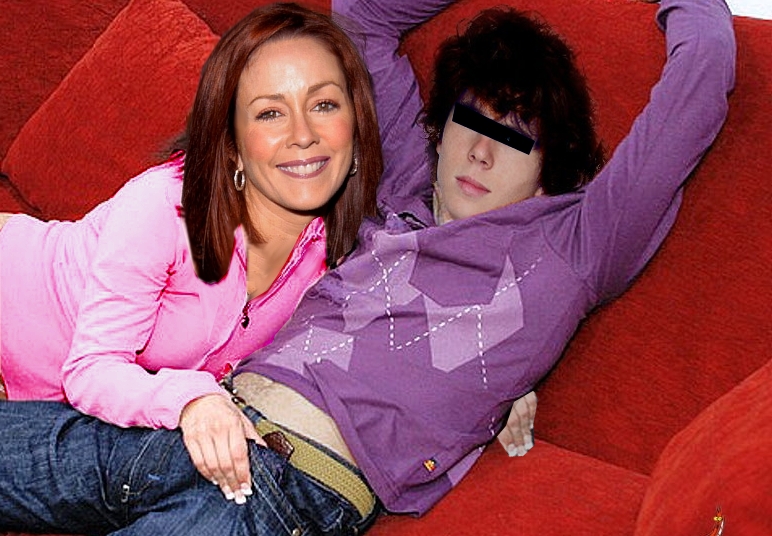 Post 1480655 Axl Heck Charlie Mcdermott Fakes Frances Heck Patricia Heaton The Middle