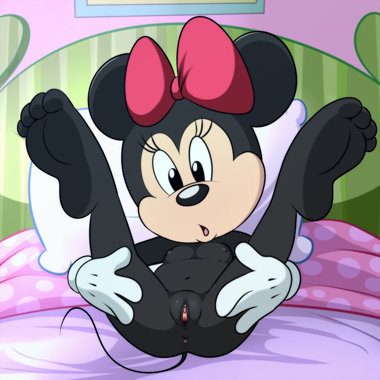 Minnie mouse's feet
